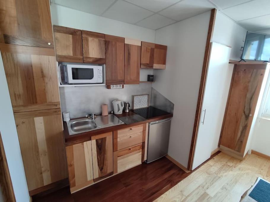 Studio Sympa Et Tres Calme Entre Canal Et Loire Apartment Roanne